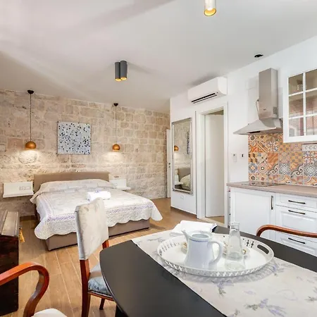 Vintage House Al Pozzo Appart hôtel Hvar Town